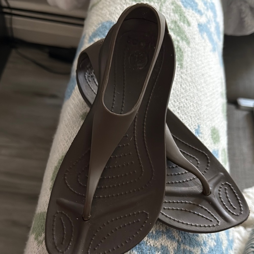 CROCS Serena Sexi Flop Brown Sandals Comfortable Casual Footwear